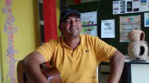 Ivan em visita ao Viola de Bolso