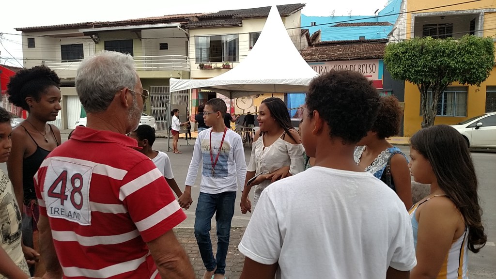 Oficinas culturais buscam elo ancestral