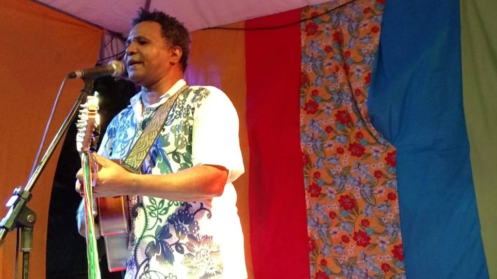 Pereira da Viola e a música tatuagem