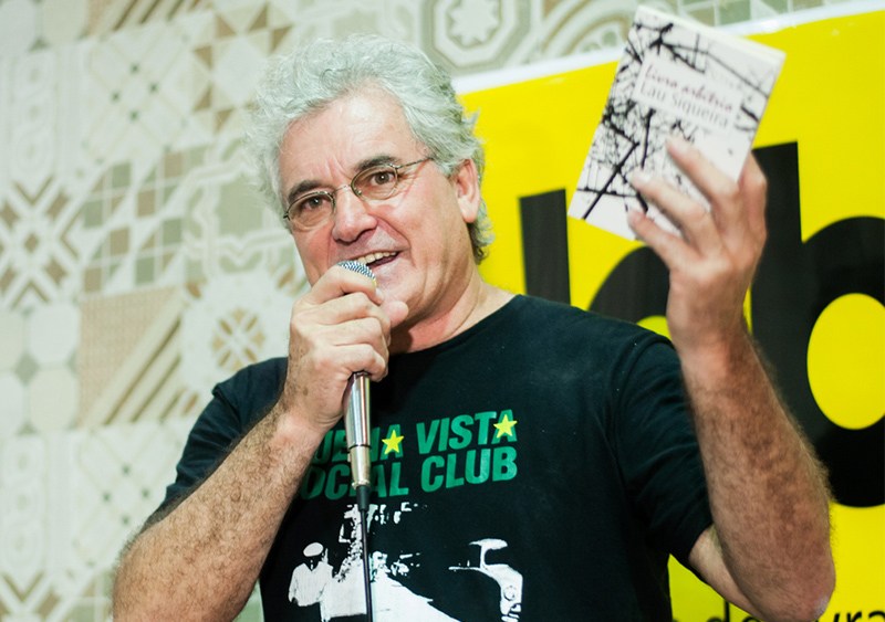 Quem tem medo de poesia com Lau Siqueira